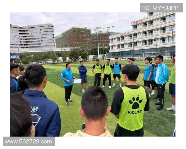 厦门市足球教练培养计划助力青少年足球发展与竞技水平提升
